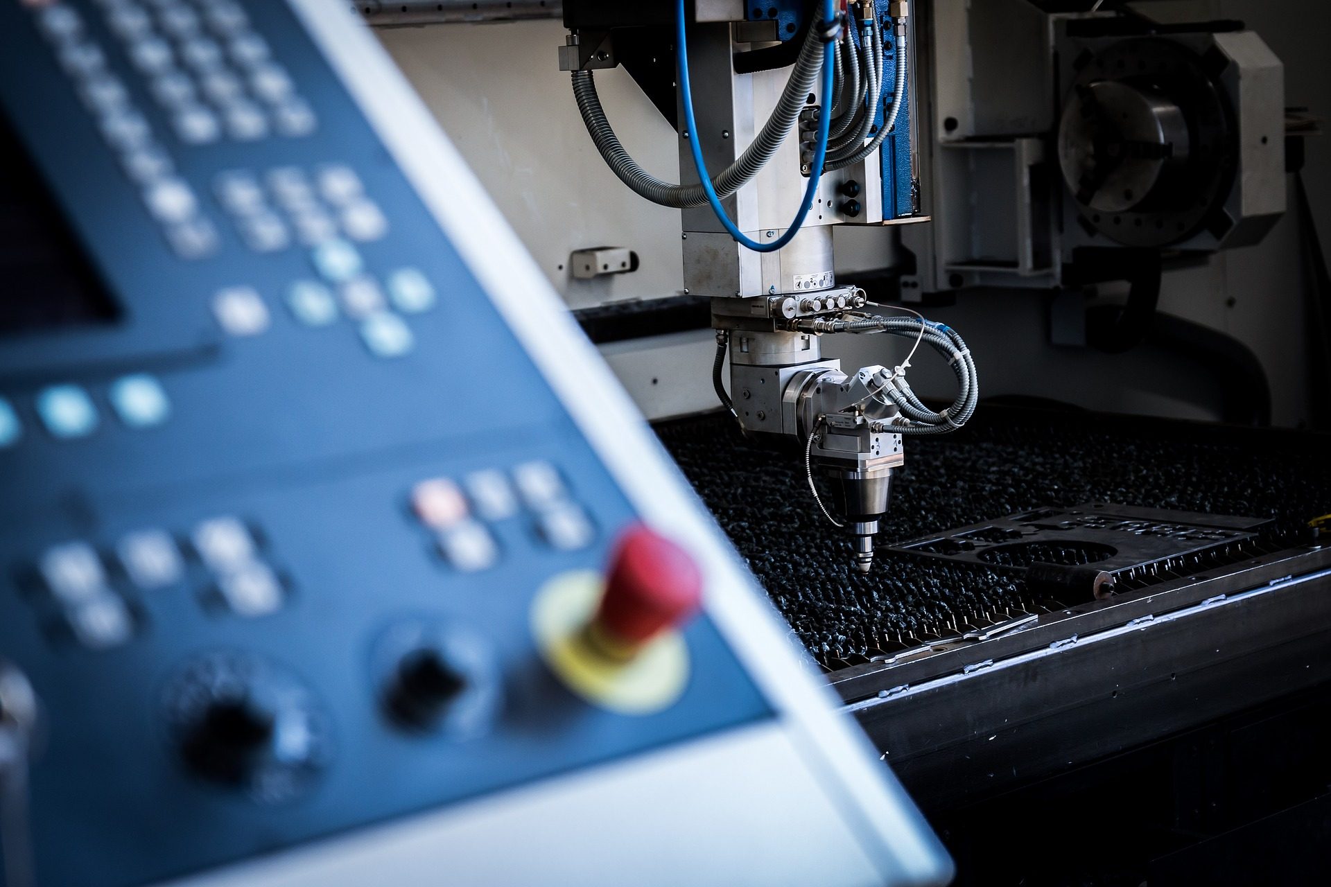 激光切割機勾邊不閉合的原因